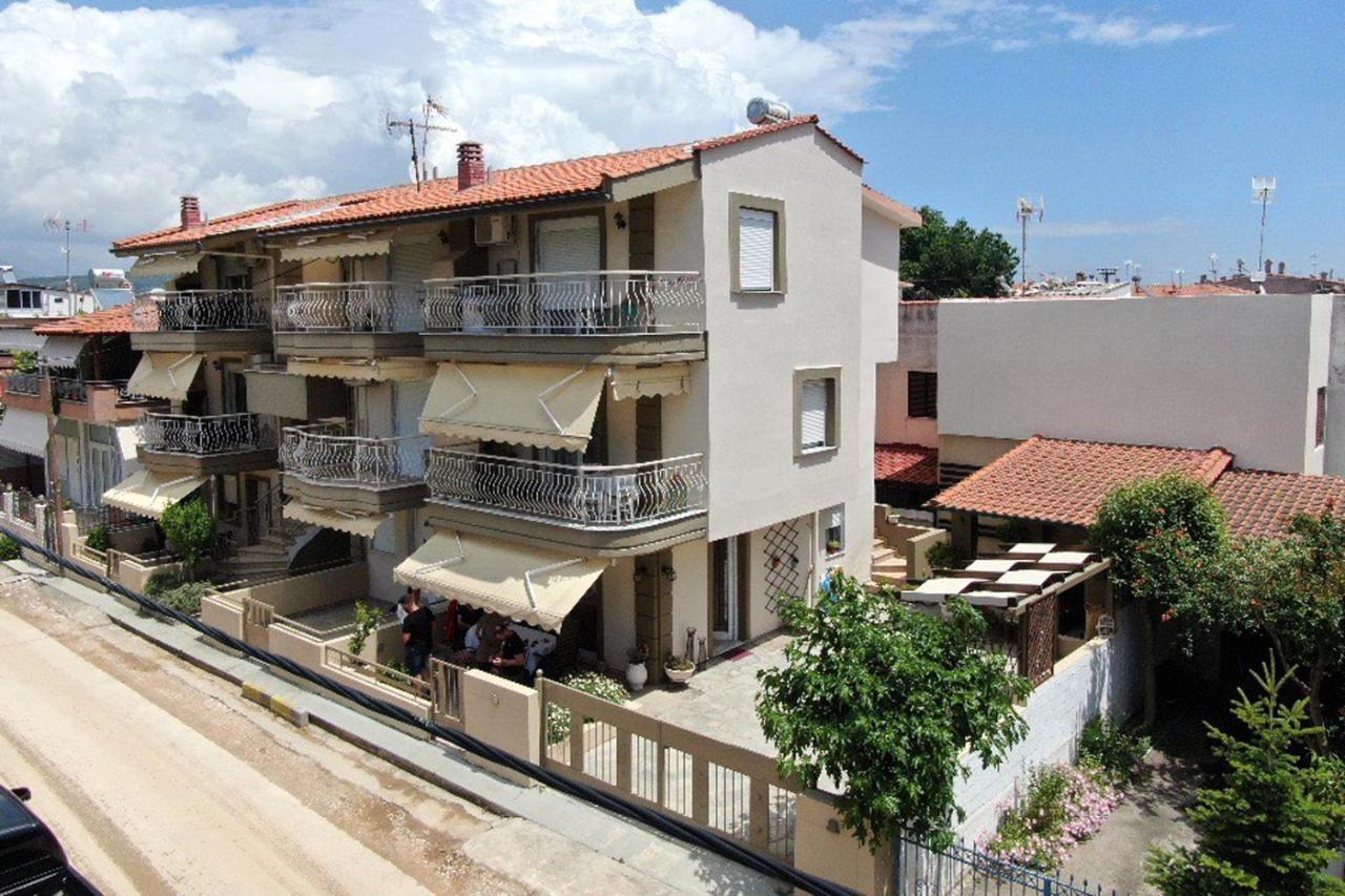 Ofrinio Central Apartments Kültér fotó